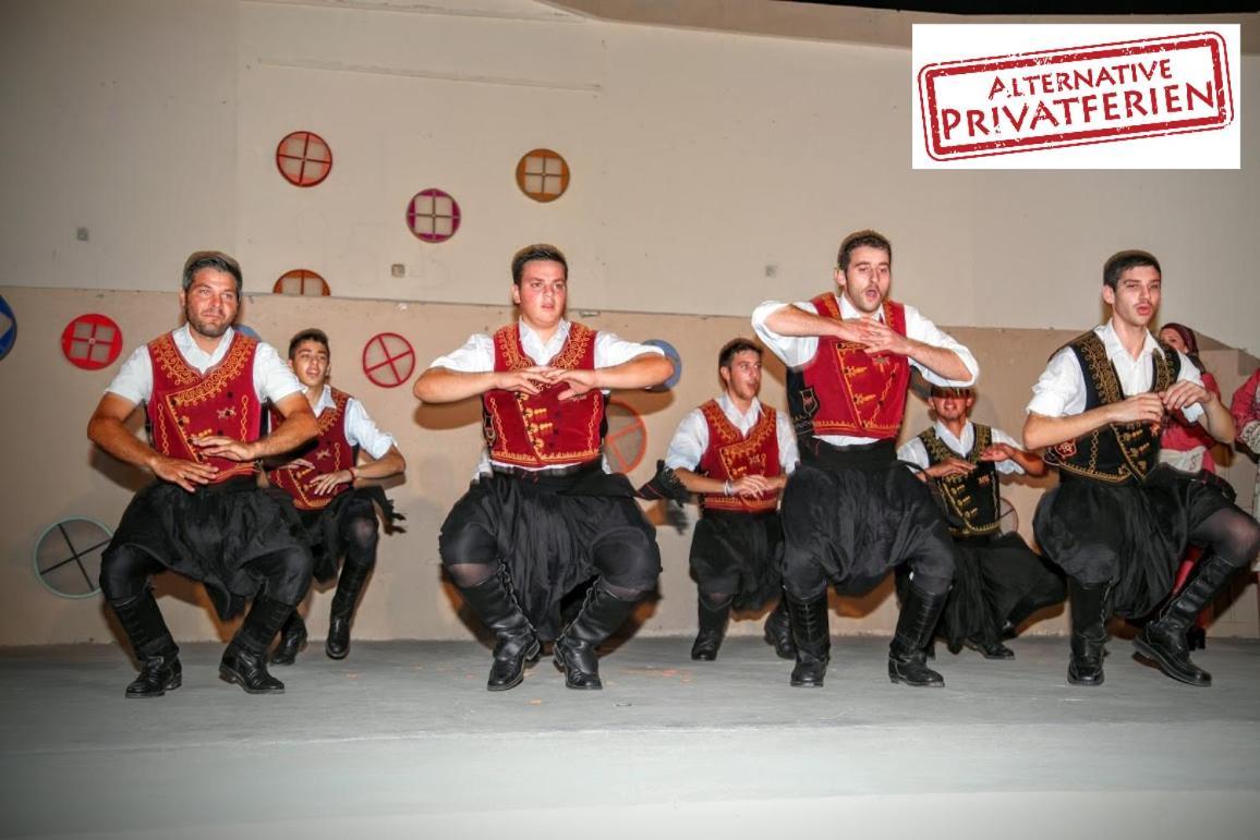 Isminis Petroktisto Holidays Stonehouse Palechori Bagian luar foto