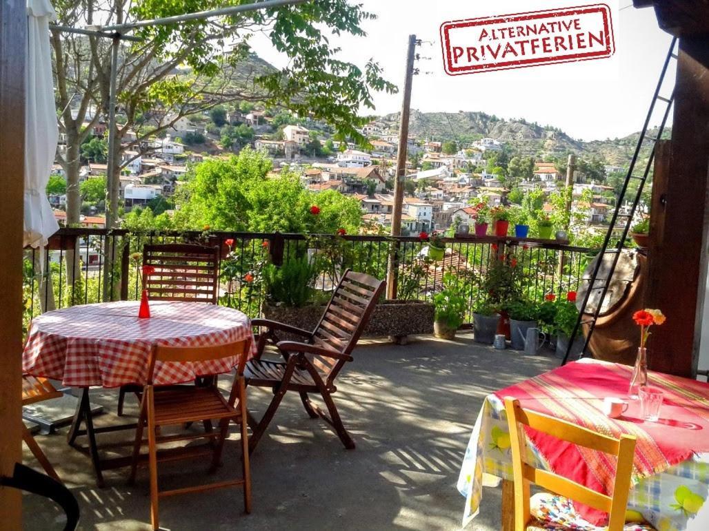Isminis Petroktisto Holidays Stonehouse Palechori Bagian luar foto